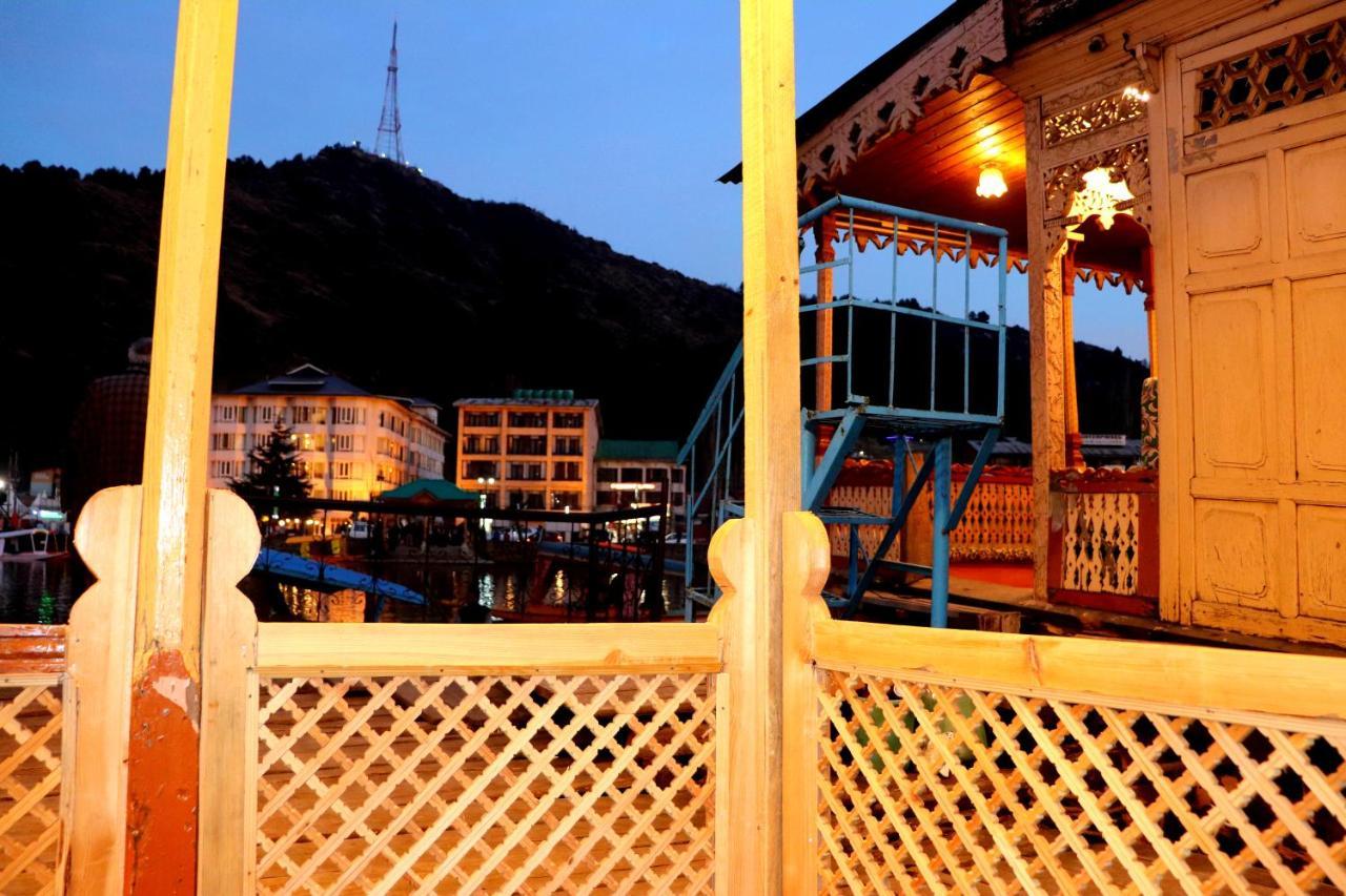 House Boat New Pala Palace Σριναγκάρ Εξωτερικό φωτογραφία