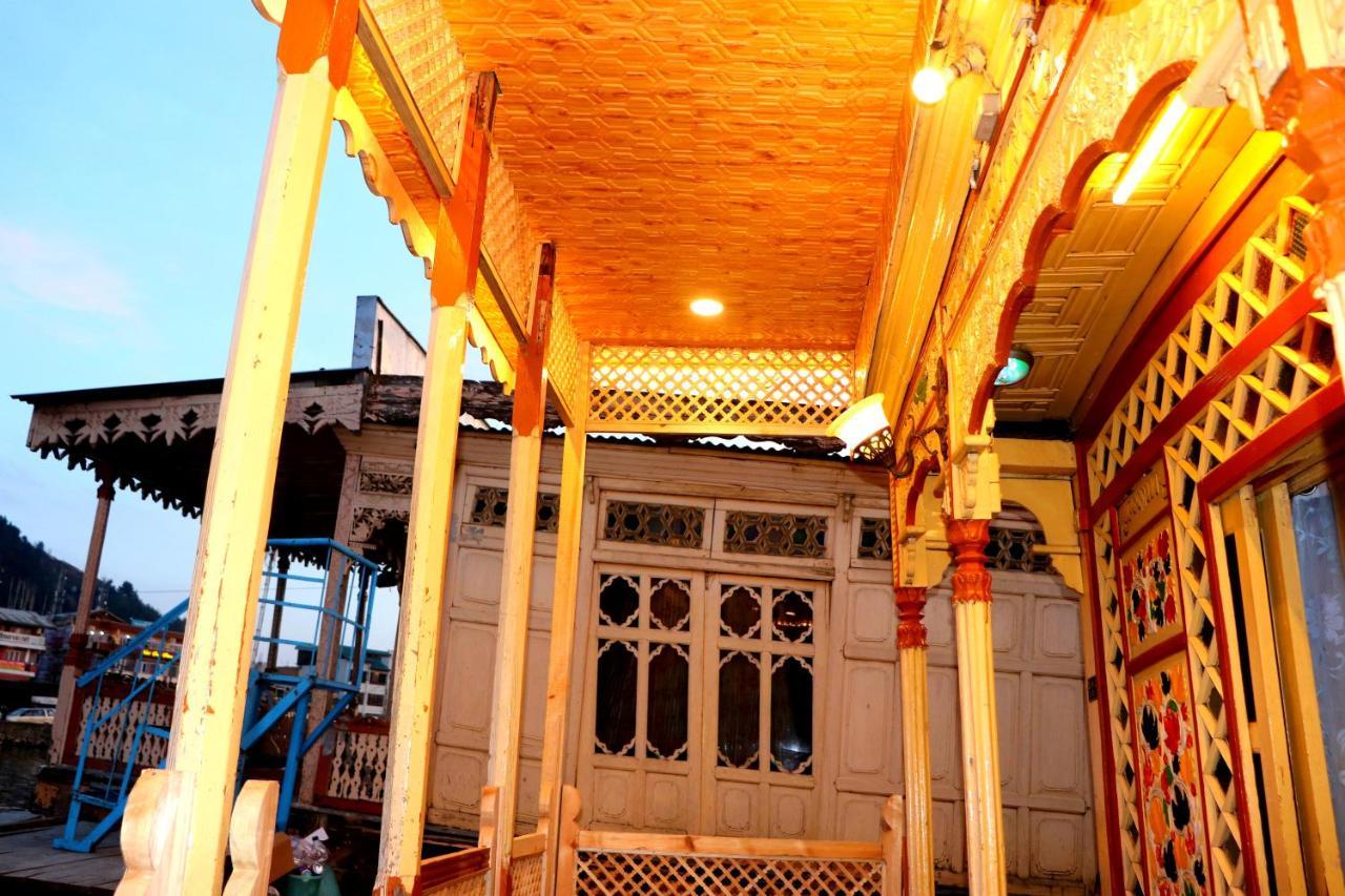 House Boat New Pala Palace Σριναγκάρ Εξωτερικό φωτογραφία