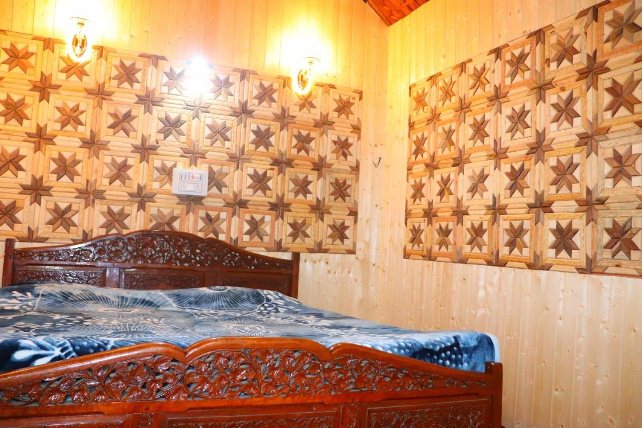 House Boat New Pala Palace Σριναγκάρ Εξωτερικό φωτογραφία