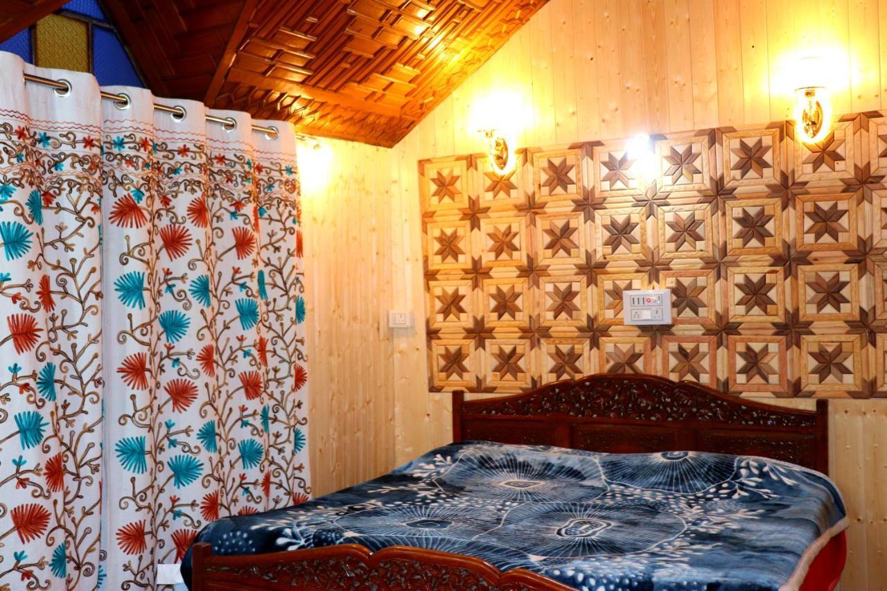 House Boat New Pala Palace Σριναγκάρ Εξωτερικό φωτογραφία