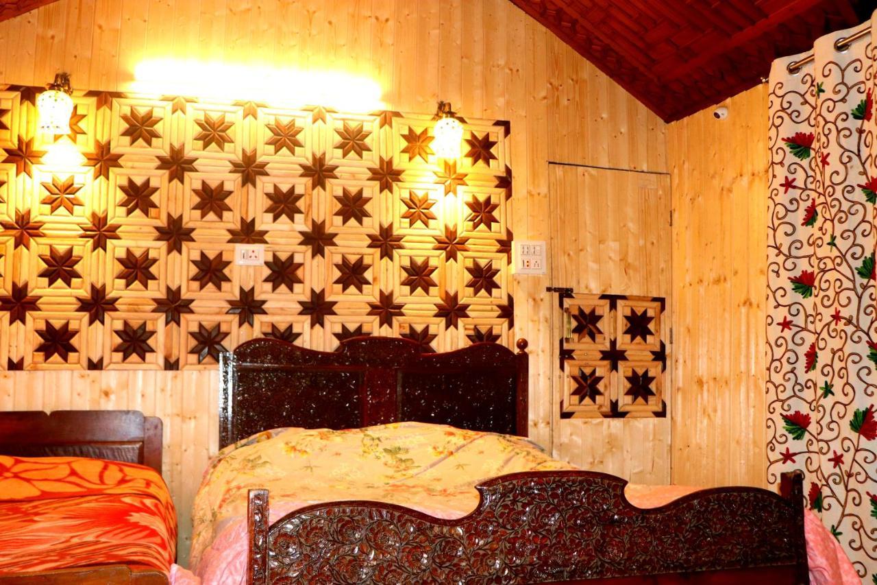 House Boat New Pala Palace Σριναγκάρ Εξωτερικό φωτογραφία