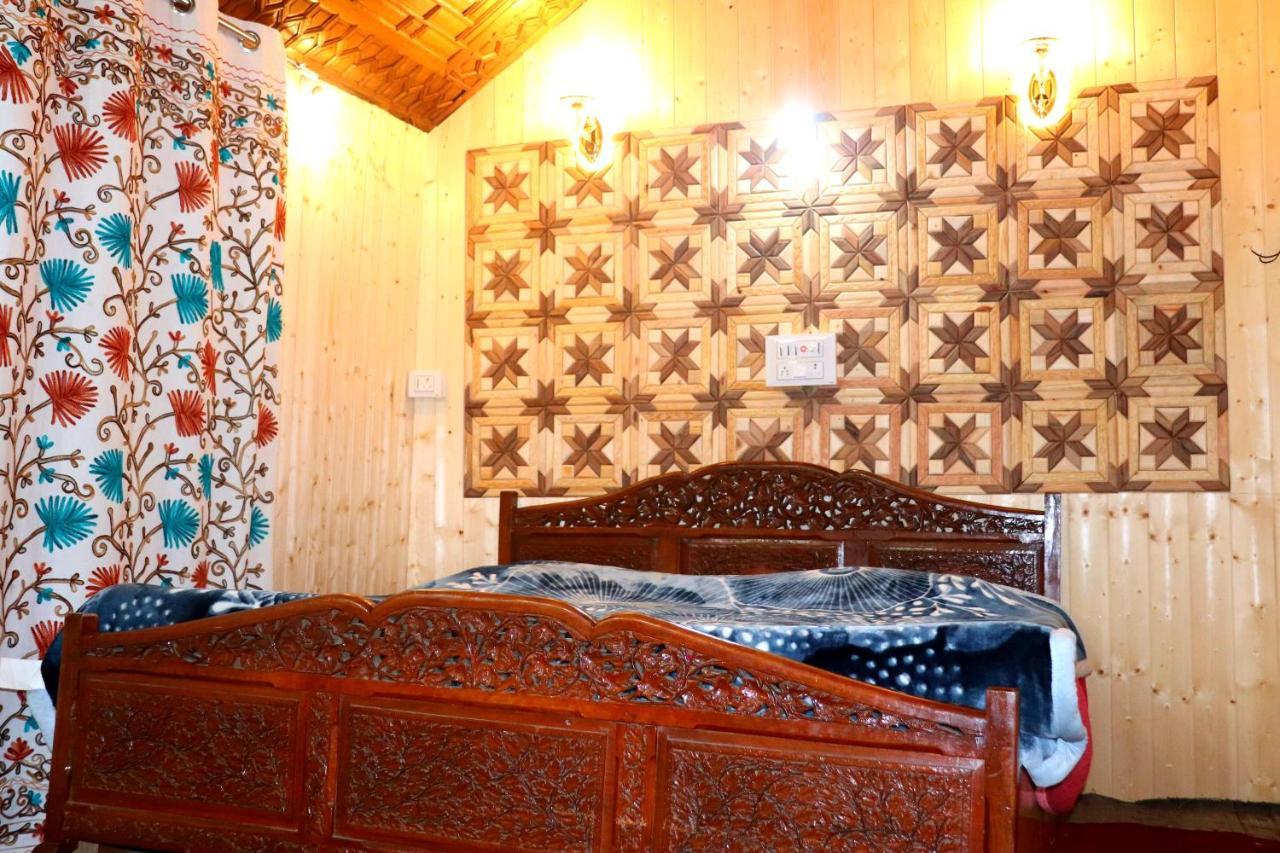 House Boat New Pala Palace Σριναγκάρ Εξωτερικό φωτογραφία