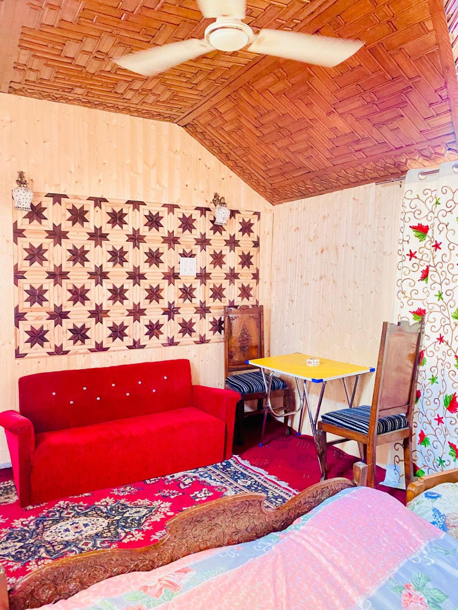House Boat New Pala Palace Σριναγκάρ Εξωτερικό φωτογραφία