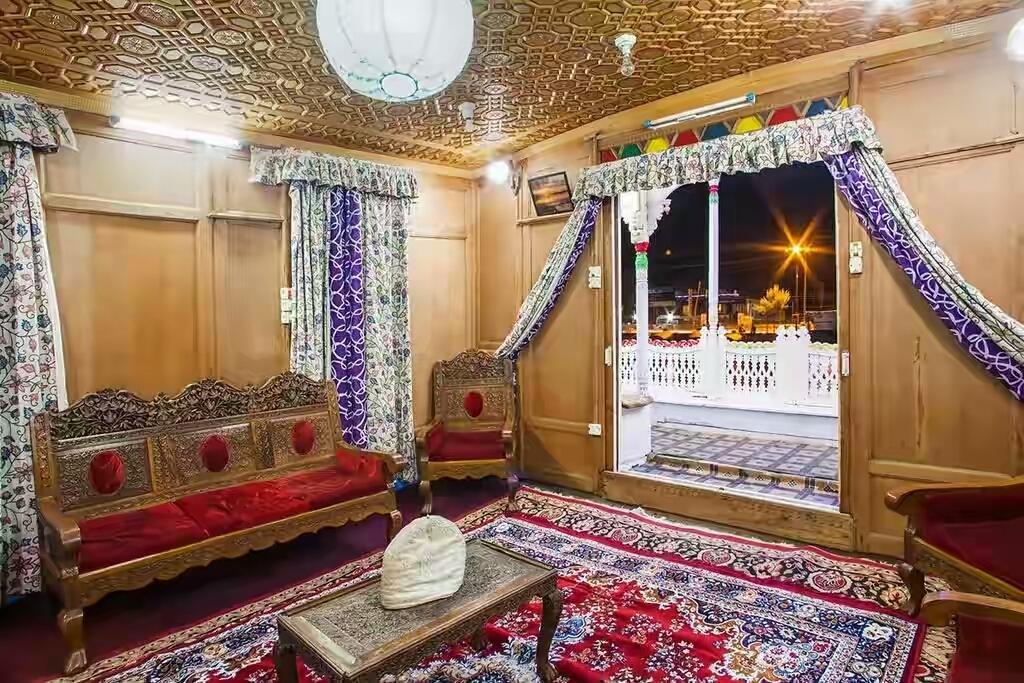 House Boat New Pala Palace Σριναγκάρ Εξωτερικό φωτογραφία