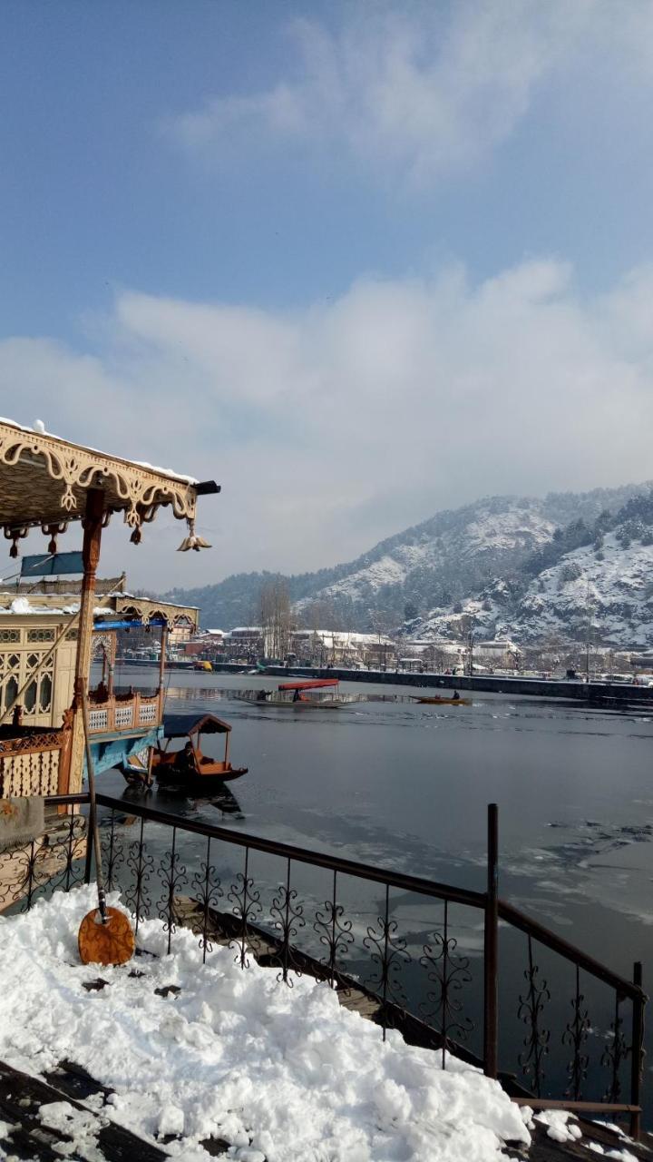House Boat New Pala Palace Σριναγκάρ Εξωτερικό φωτογραφία